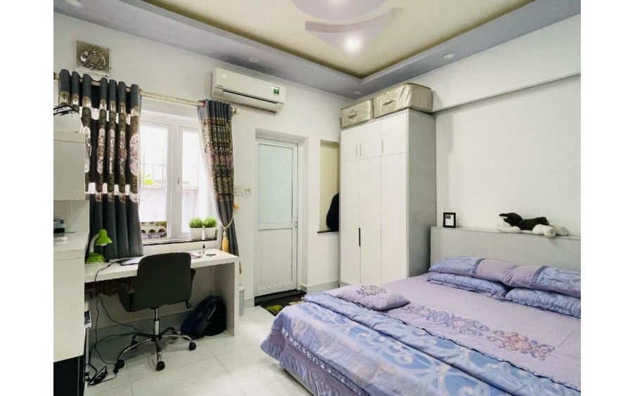 Cần Bán Gấp Nhà Mới Đẹp Lạc Long Quân, 4 tầng Hẻm Xe Hơi Thông, chỉ 10.5 tỷ